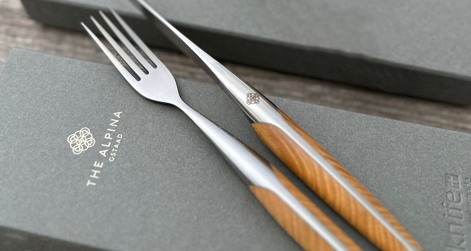 Alpina / Gstaad / eingedecktes und graviertes sknife Besteck / beim Spitzenkoch Martin Göschel