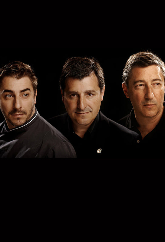 Michelin Sterne / Top Chefs / Roca Brothers / El Celler de Can Roca / Girona / sknife Messer eingedeckt