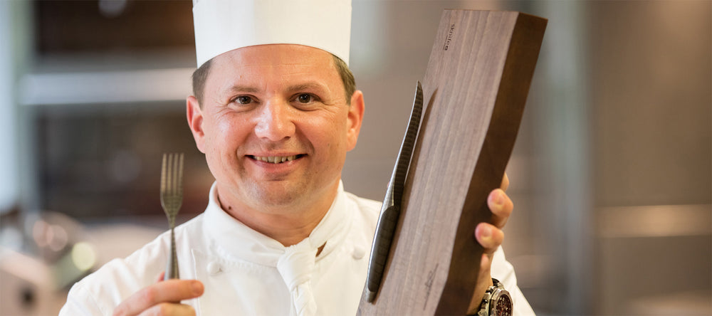 Michelin Sterne / Top Chef / Franck Giovannini / Hôtel de Ville / Crissier / sknife Messer eingedeckt